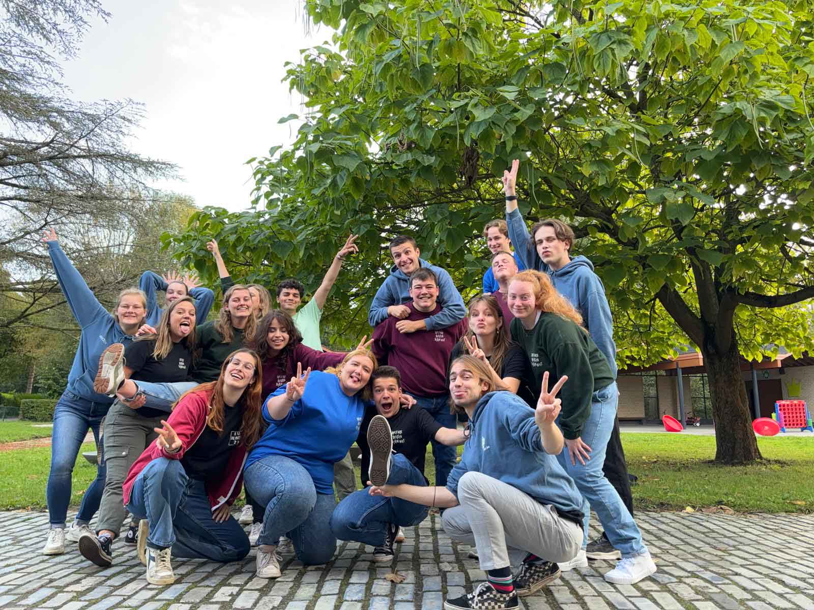 Onze leiding in groep